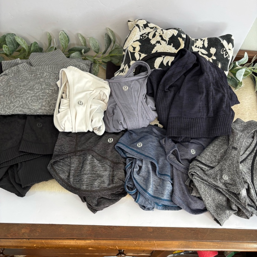 Bundle of 10 Lululemon tanks tops hoodie jacket small gray black white blue